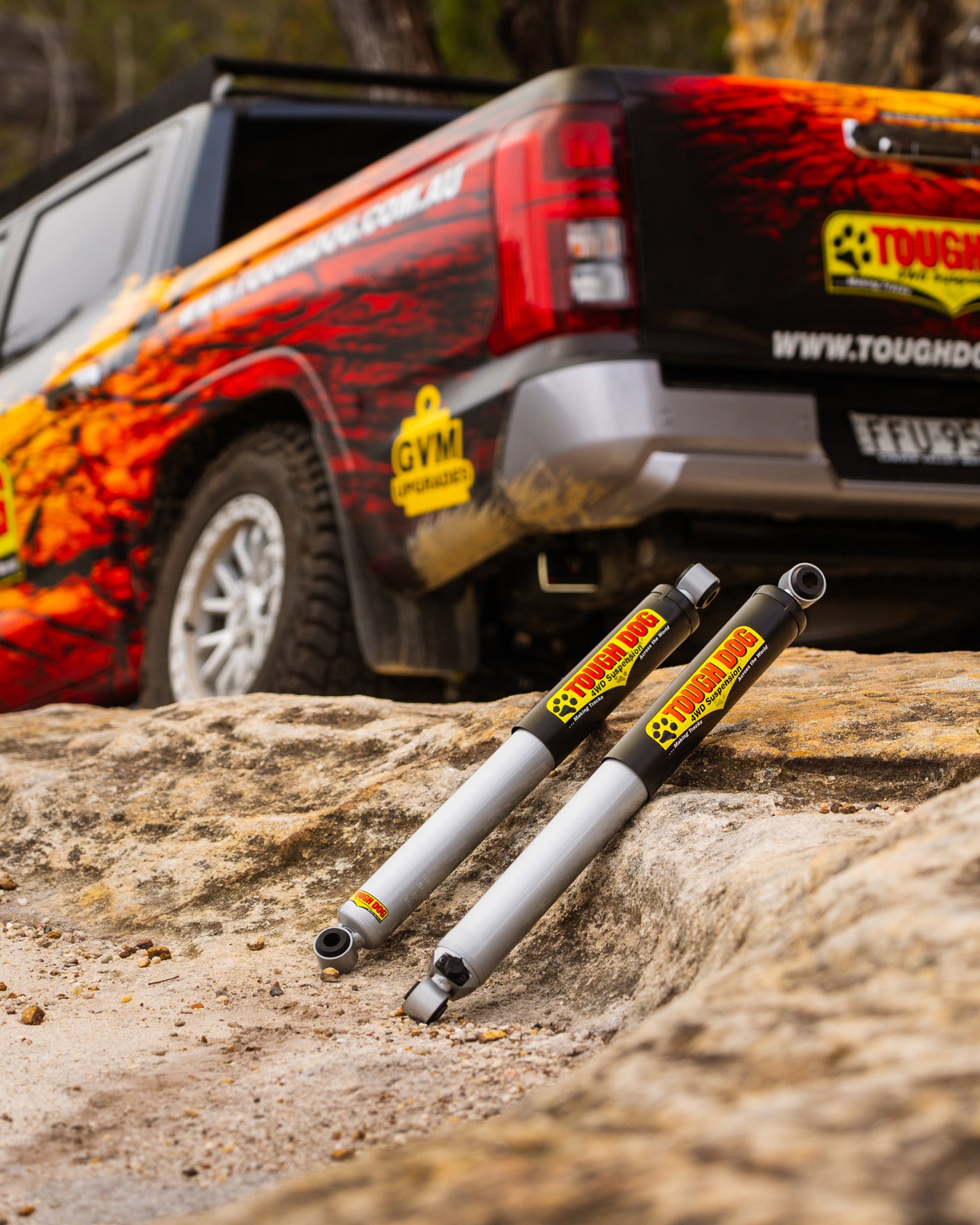 Adjustable Rear Shocks Mitsubishi Triton MV