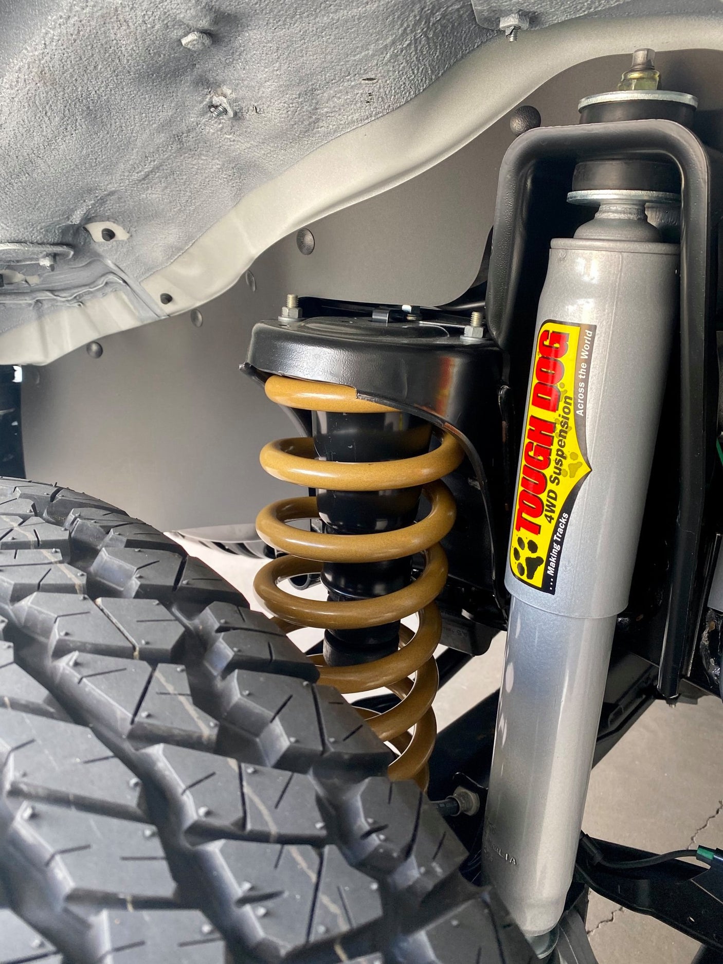 Tough Dog Front Foam Cell Shocks 78 Series Toyota LandCruiser